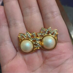 Vintage Crown StyleSwarovski Crystals With Faux Pearl  Earrings